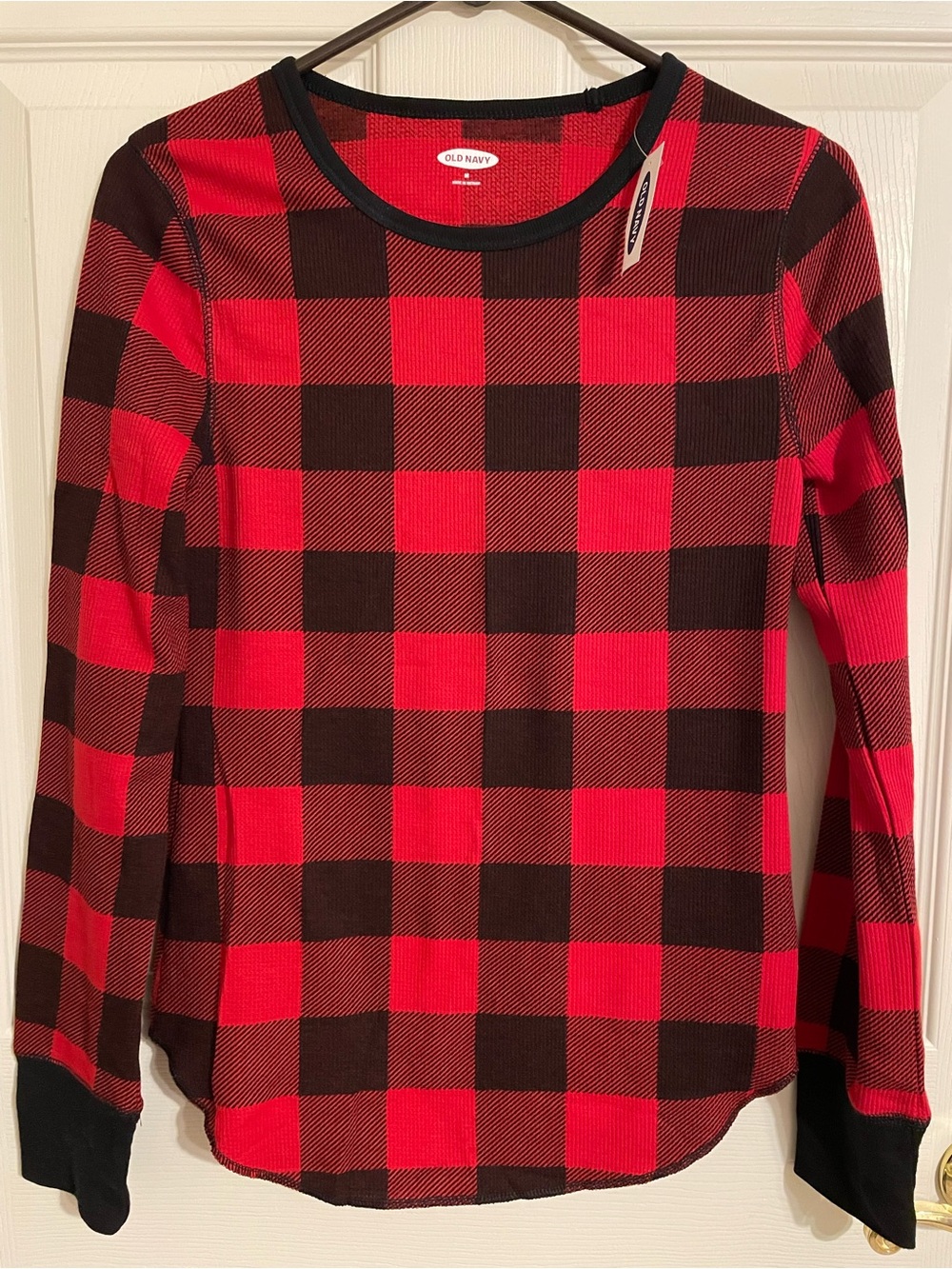 Red and black checked thermal top, medium, NWT